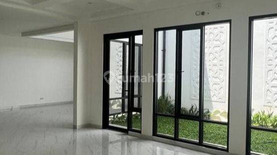 Rumah cantik desain minimalis modern di puspitaloka bsd 2