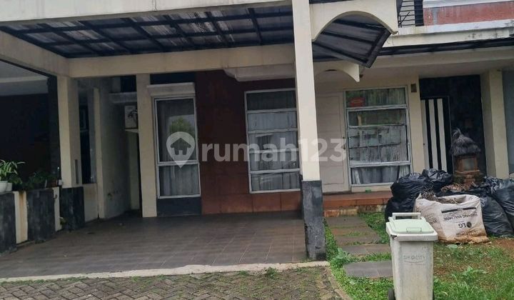 Rumah Super Strategis Shm Ada Taman Belakang Luas di BSD 1