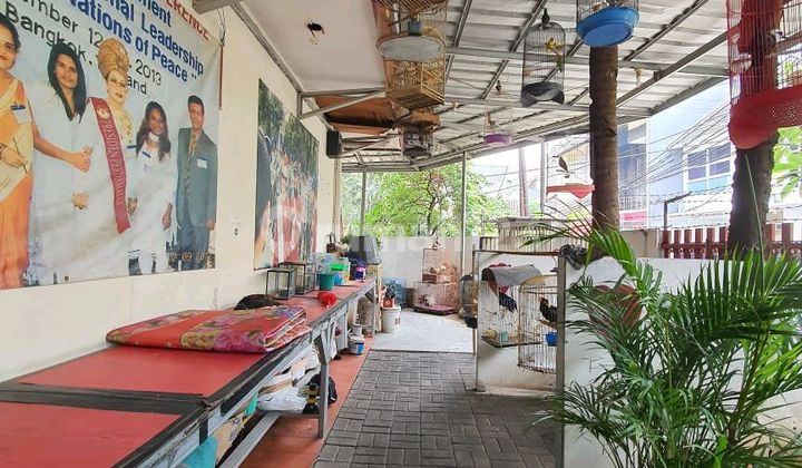 House For Sale in Kebayoran Baru, South Jakarta House For Sale in Kebayoran Baru, South Jakarta