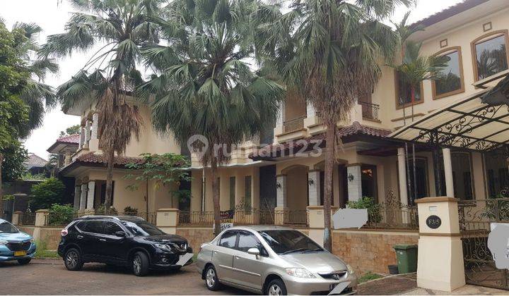 Jual cepat Rumah Mewah 2 lantai kondisi bagus terawat di kawasan elit Raffles Hill Cibubur Jakarta Timur. Lokasi strategis, Fasilitas lengkap, dekat Mall dan Tol.  1