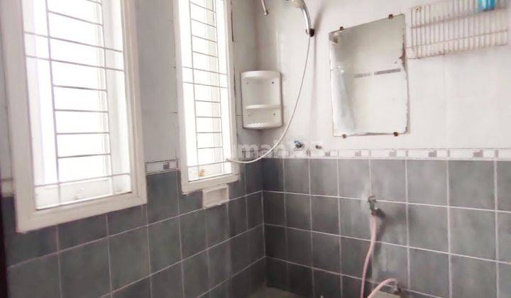 Dijual Rumah 2 Lantai di Kemang Pratama Bekasi Selatan  2