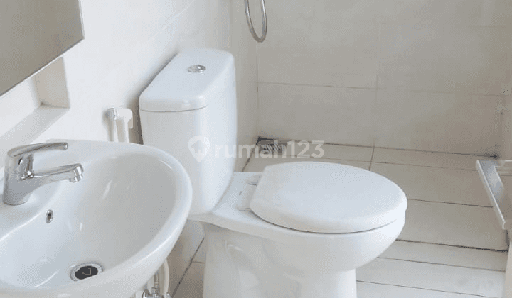 Rumah Grand Pakuwon Adelaide Modern Minimalis 2 Lantai Siap Huni 2