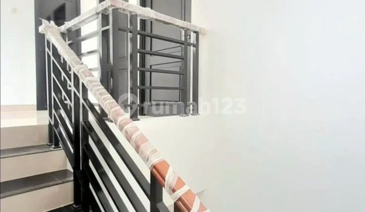Nice House Paradizo Cluster SHM Pondok Ranji, South Tangerang 2