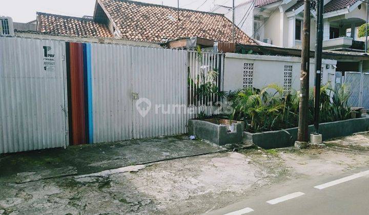 Rumah di Dharmawangsa Kebayoran Barat Jaksel SHM Butuh Renovasi Barat 2