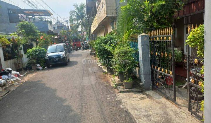 Rumah di Jln.Teladan Johar Baru SHM Butuh Renovasi 1