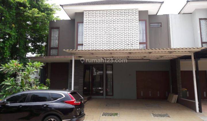 Rumah 2 Lantai Bagus SHM di District Discovery, Tangerang Selatan 1