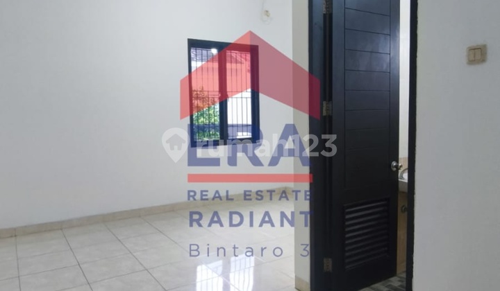 Rumah Bagus Lt 200 M2, Lantai 2 Kt 3 Km 3 Di Pondok Ranji 2