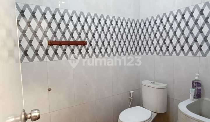 Rumah Bagus Jl. Beruang SHM Sektor 5 - Bintaro, Tangerang Selatan 2