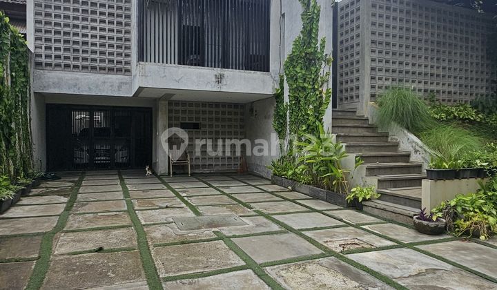 Dijual Rumah Siaphuni Ada Spool di Kebayoran Baru Jakarta Selatan