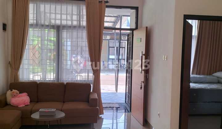 Nice House in Trevista SHM Sawangan, Depok 2