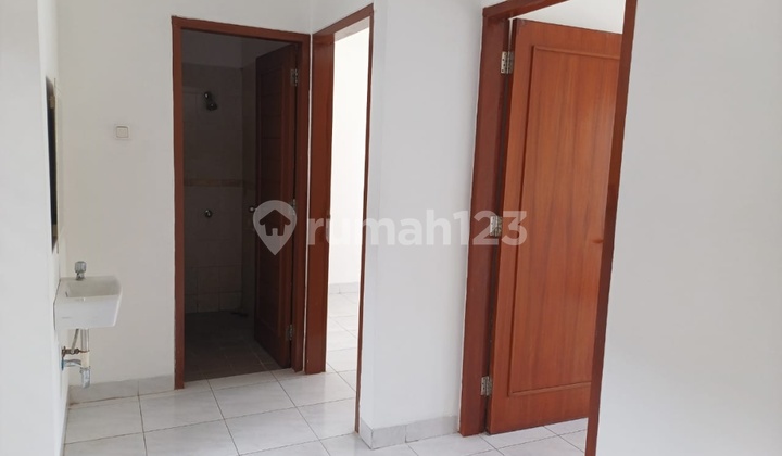 Emerald Bintaro Jaya Rental House, Land Area 84 M2, Building Area 89 M2, Bedrooms 3+1, Bathrooms 2+1