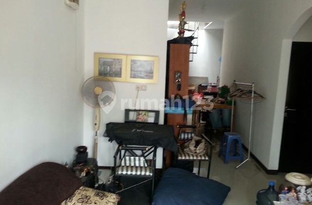 Rumah Bagus Semi Furnished SHM Pondok Aren, Tangerang Selatan 2