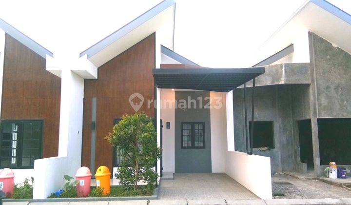 Rumah Minimalis Masih Seperti Baru 1