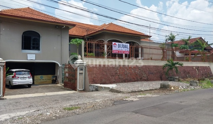 Rumah Strategis Cocok Untuk Kantor 1