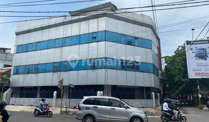 Disewakan Gedung Cocok untuk Kantor di Jl. Mt. Haryono Semarang 1