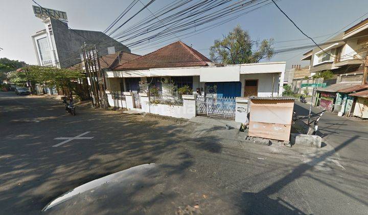 Dijual Rumah Lokasi Strategis di Jl Brigjen Katamso Semarang 1