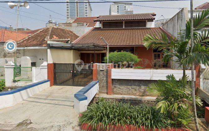 Dijual Rumah Tengah Kota Siap Pakai di Jl. Pandanaran Semarang 1