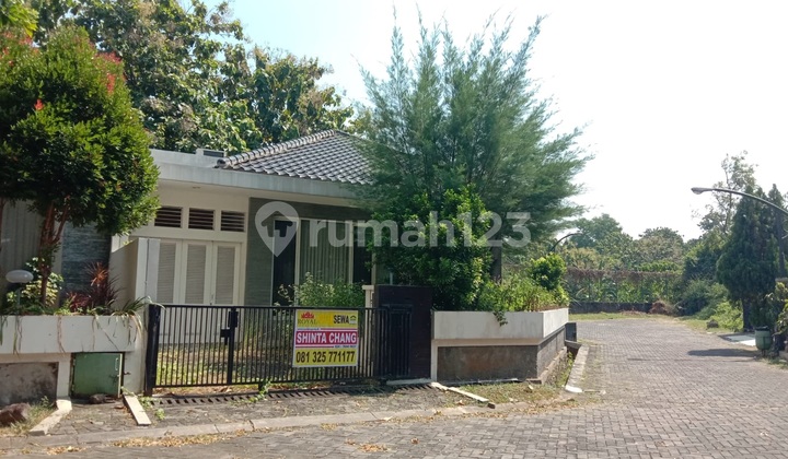 Dijual dan Disewakan Rumah Mewah Lokasi Candi Golf Semarang 1