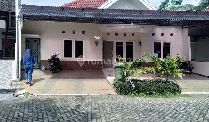 Rumah Graha Estetika Banyumanik Semarang  1