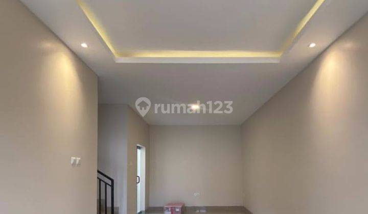 Rumah De Villa Jangli Candisari Semarang  2