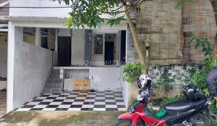 Rumah Perum Greenwood Manyaran Kalipancur Semarang 2