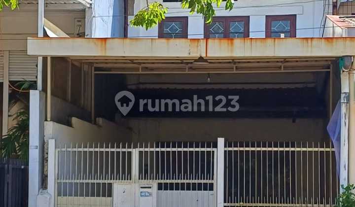 House on Kemuning Street, Semarang City 2