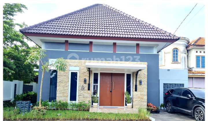Villa Randu Gunting Tamanmartani Sleman Yogyakarta