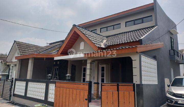 Rumah Baru 2 Lantai Banyumanik Semarang 