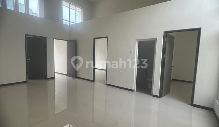 Madukoro Regency House, West Semarang 2