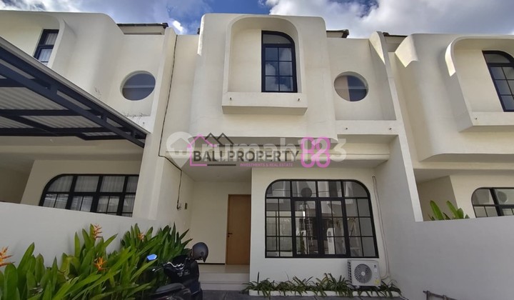 Villa Mewah & Modern dengan Kolam Renang Pribadi | 3 KT di Denpasar Selatan 2
