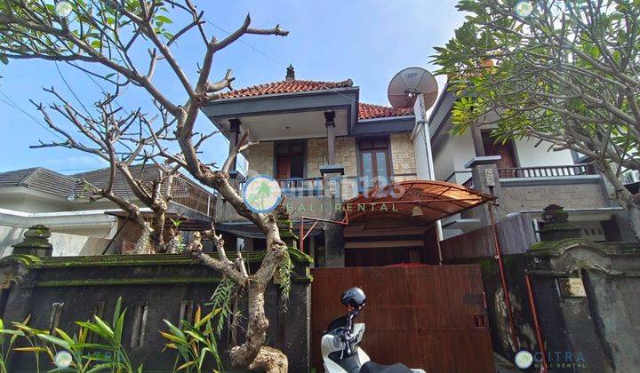 Sewa Rumah Dekat Lapangan Renon Denpasar Lt 200 M2 1