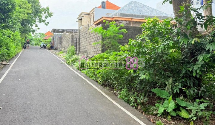 For Sale Strategic Land in Villa Environment with 5-Meter Asphalt Road Access Ungasan LT 224 M2