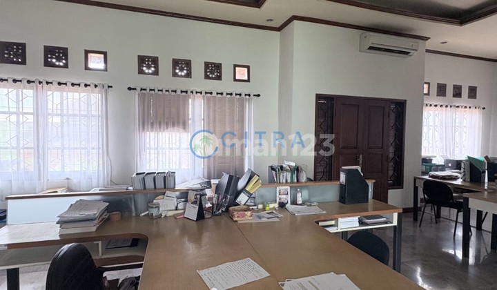 Disewakan Rumah Luas 4 Kamar Tidur dengan Akses Privat | di Tukad Balian, Denpasar LT 400 M2 2