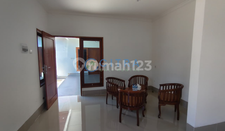 Disewakan Villa Rumah Baru Modern dengan Kolam & View Sawah | 2 KT di Pering-Blahbatuh, Gianyar Disewakan Villa Rumah Baru Modern dengan Kolam & View Sawah | 2 KT di Pering-Blahbatuh, Gianyar