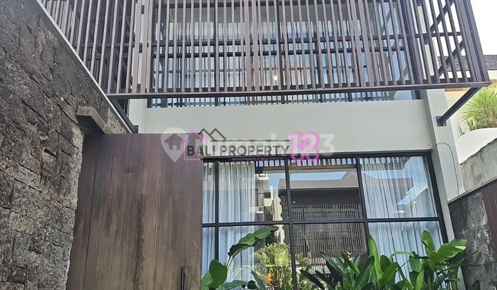 Dijual Villa Mewah Full Furnished dengan Private Pool | 3 KT di Batubolong, Canggu LT 120 M2