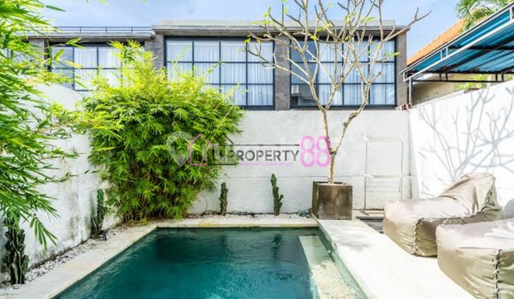 Luxurious & Strategic Villa with Private Pool | 2 BR in Canggu Berawa, Land Area 121 m2 2
