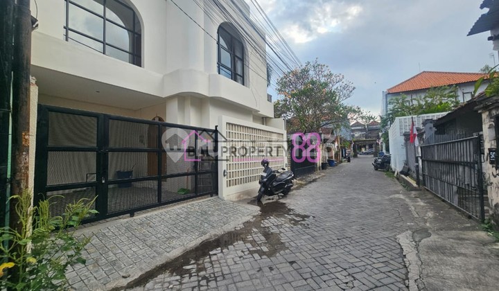 Villa Modern Mediteranian Brand New dengan Private Pool & Fully Furnished | 3 KT di Semer Umalas Kerobokan