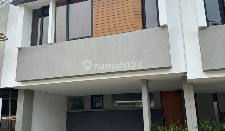 Rumah 2 Lantai Di Tangerang Selatan Dengan Konsep Tropical Bali 1