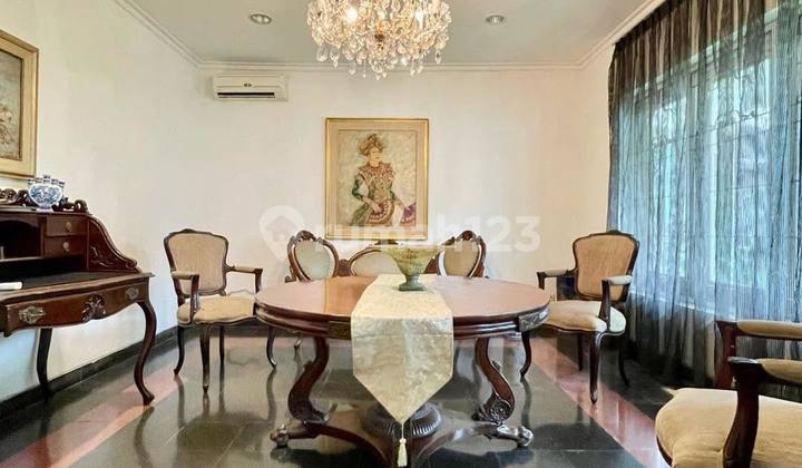 Menteng Lingkungan Elit Tenang Jalan Lebar 2