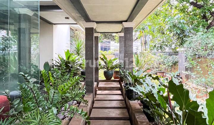 Prime Area Suitable for Business Location