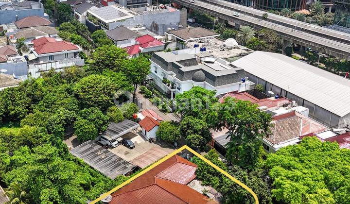 Land Calculation House in the Officials' Neighborhood of Kuningan