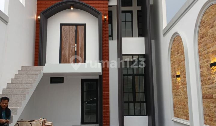 Rumah 2 Lantai Siap Huni Mewah Strategis Di Mampang Depok