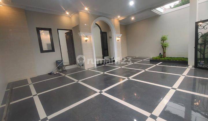 Di Jual Rumah Mewah Siap Huni Dalam Komplek Di Mampang Depok 2