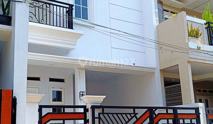 Di Jual Rumah Baru 2 lt Siap Huni Dalam Komplek Akses 2 Mobil Tidak Jauh dari Pintu Toll Depok 1