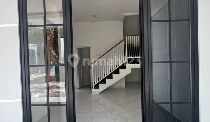 Rumah 2 Lantai Siap Huni Dalam Komplek Ui Tanah Baru Depok 2