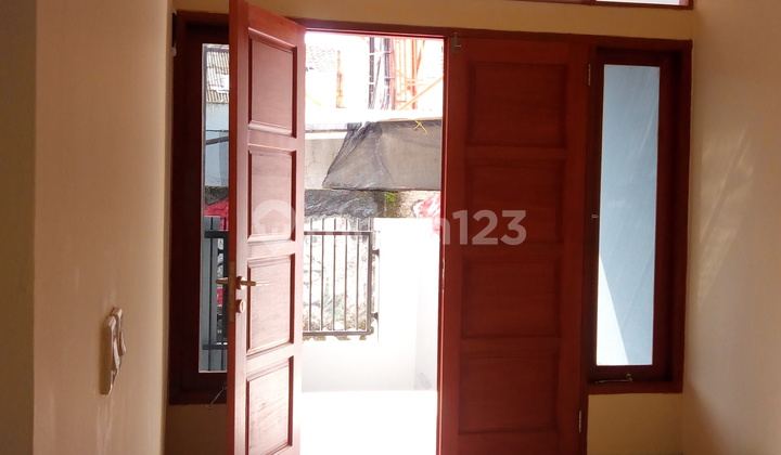 Dijual Cepat Rumah Siap Huni Strategis Cukup 3 Menit ke Pintu Tol 2