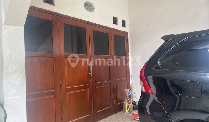 Dijual Cepat Rumah 2 Lantai Luas dan Nyaman,Strategis Dekak Toll Krukut 2