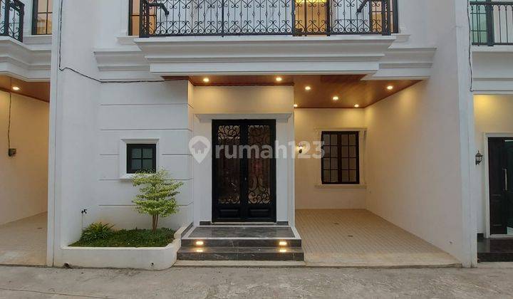 Rumah 3 Lantai Siap Huni Dalam Komplek Strategis Dekat Toll Depok 1