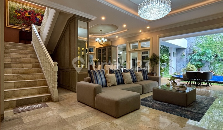 RUMAH 2 LANTAI DALAM KOMPLEK EKSKLUSIF PRIVATE POOL DAN TAMAN ASRI 2