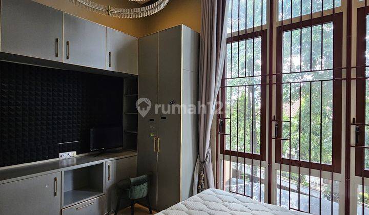 Rumah 2 Lantai Bagus Semi Furnished SHM di Simprug, Jakarta Selatan 2